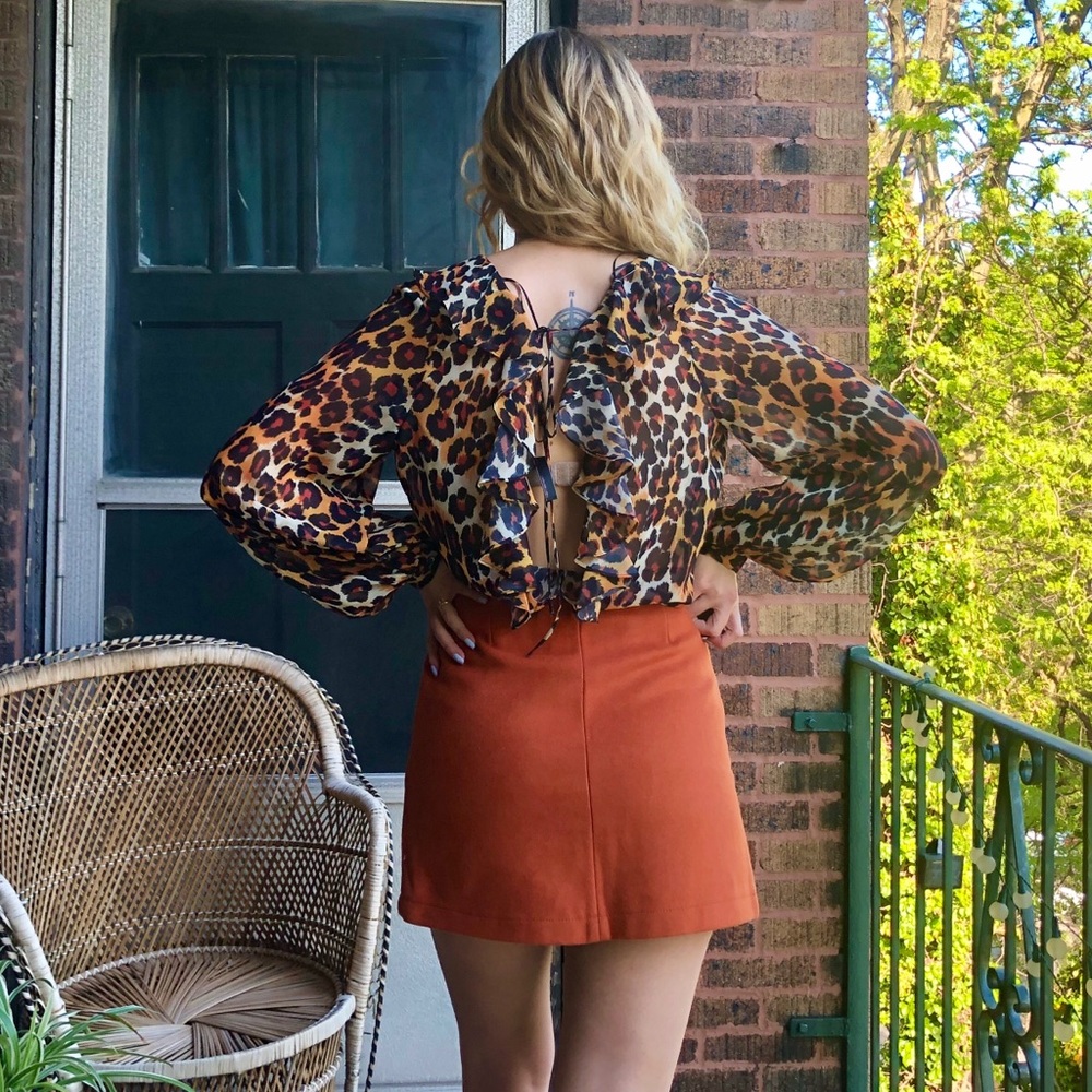 Topshop Leopard Print Ruffle Blouse - Picture 3 of 14